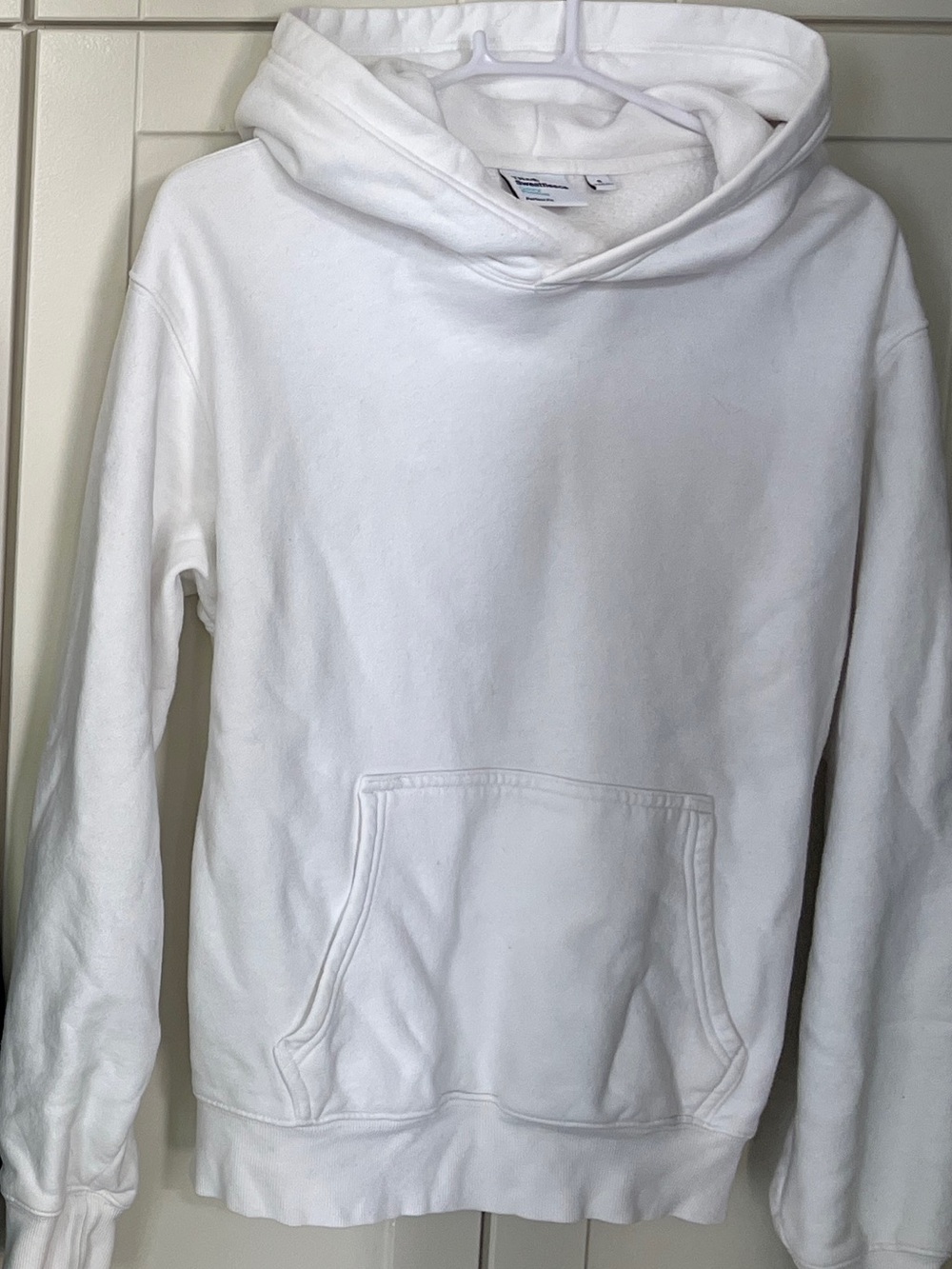 Aritzia White Fleece-Lined Hoodie
